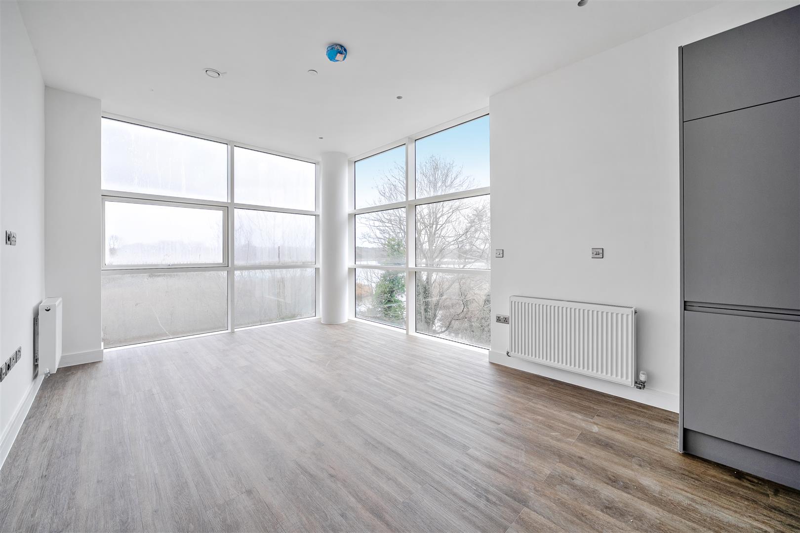 Roop House Waterfront, Fleet